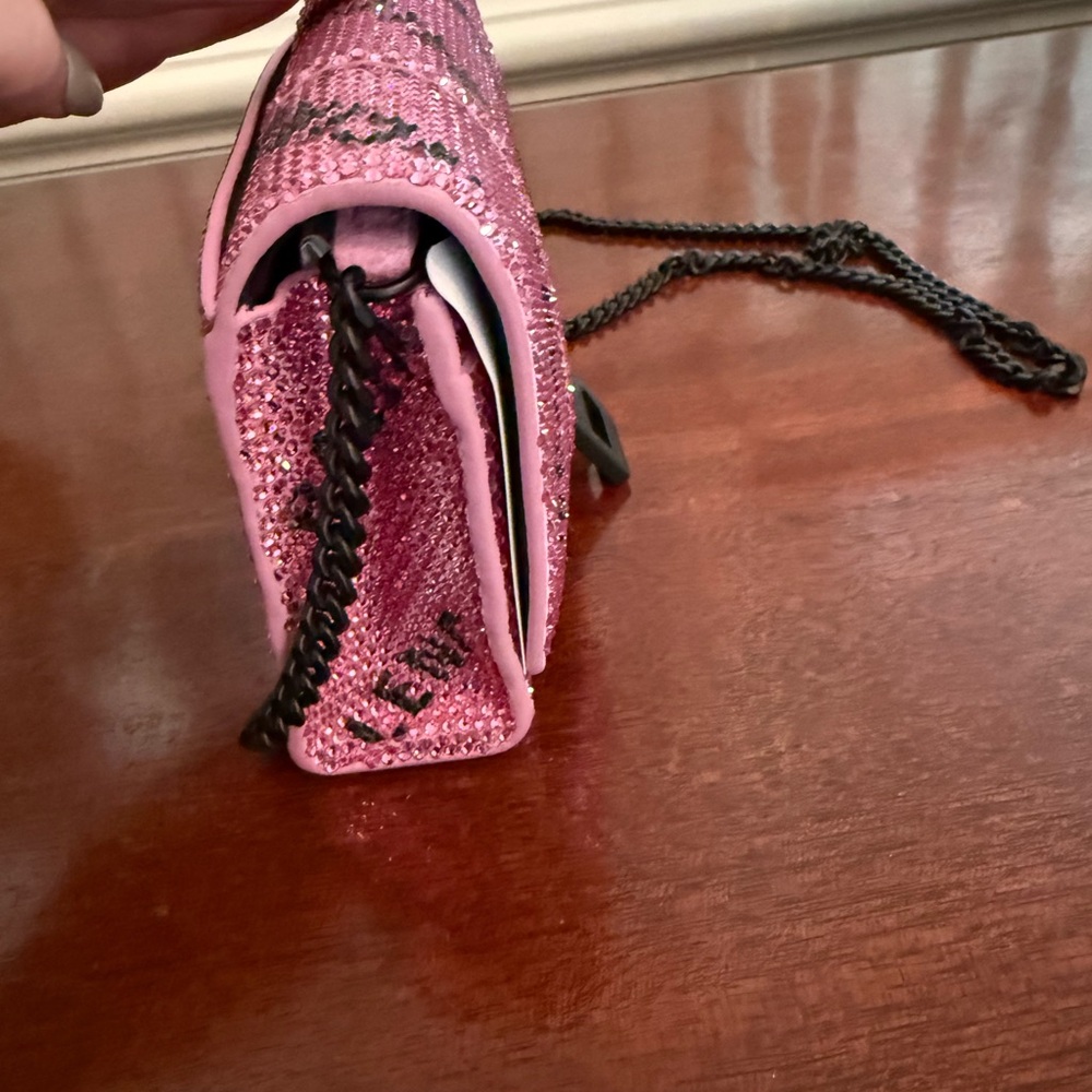 SOLD Balenciaga Pink Logo Clutch with matte black B Clasp and chain - Picture 3 of 6